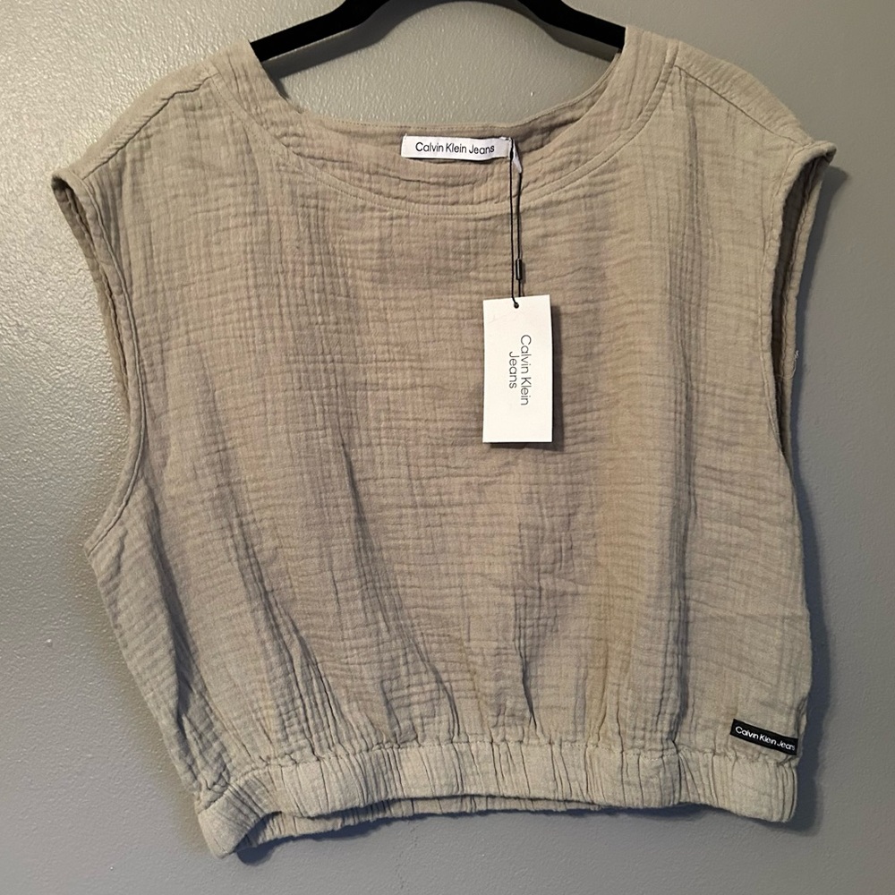 Calvin Klein Jeans Women's Beige Sleeveless Crop Top